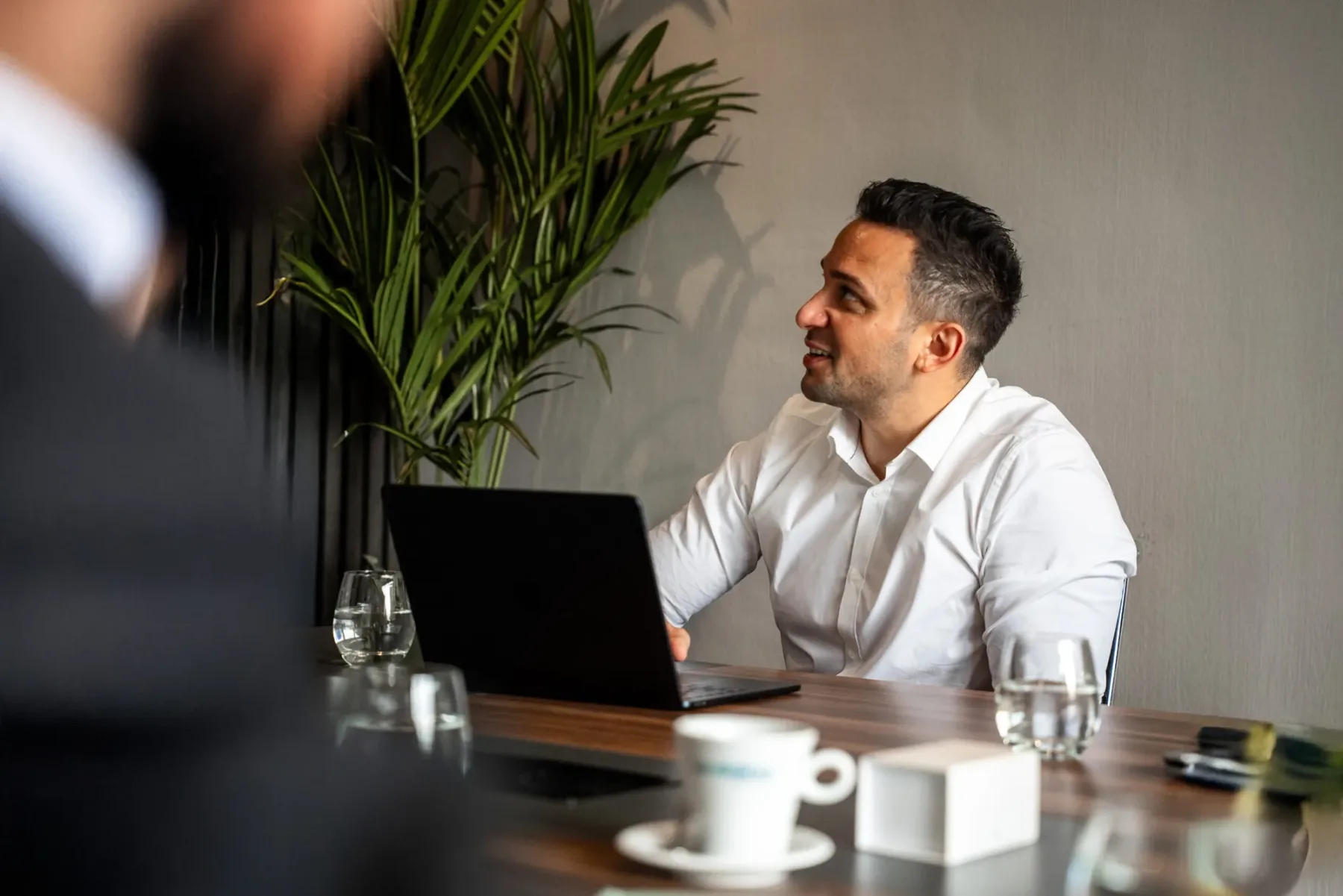 Developercode in gesprek met een ondernemer over website en online groei